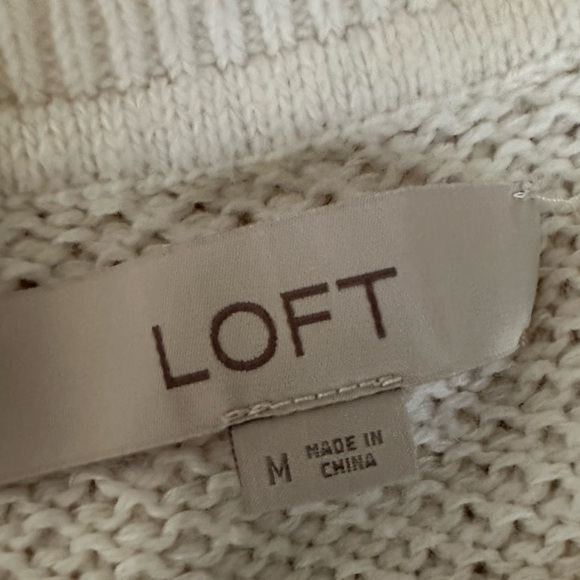 Loft Woman’s size M White Crew Neck Knit Sweater long sleeves cable pattern - Picture 8 of 8